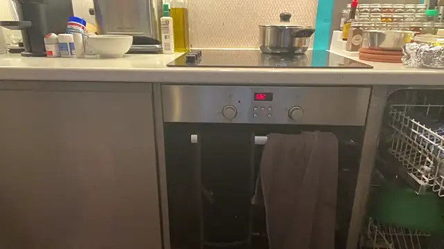 Snapshot of CelineLuxe chatting on 10-02-25, 06:20 CelineLuxe online show from 10-02-25, 06:20