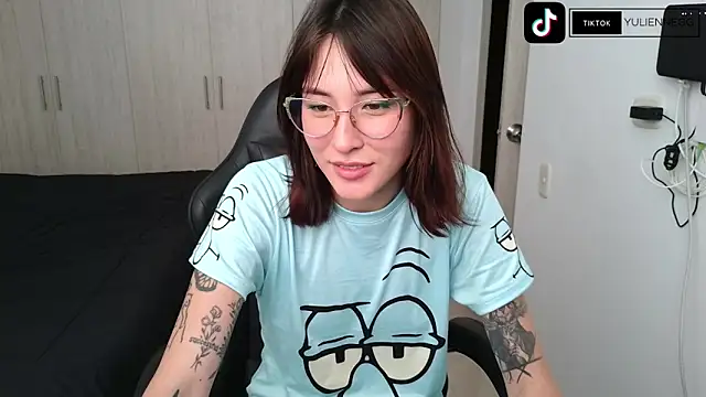 Yulienneg online show from 11-06-25, 07:48