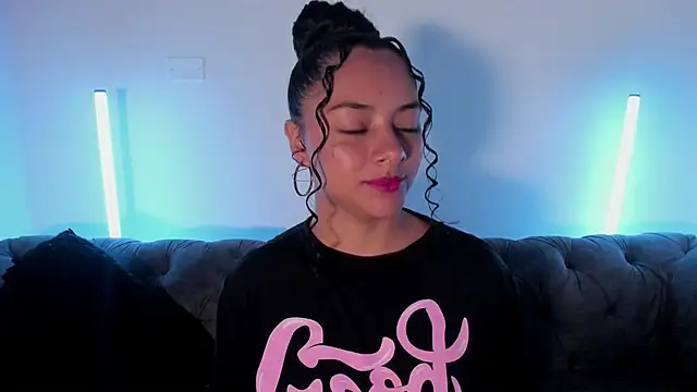 Angellit Afrodita  online show from 12-02-25, 11:15