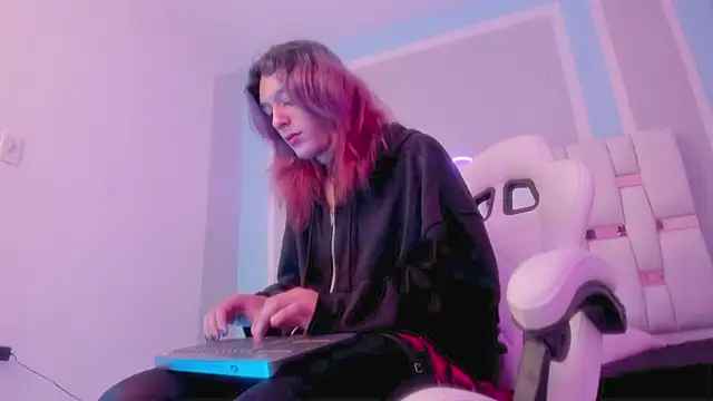 MilkWhore1 online show from 01-07-26, 08:00