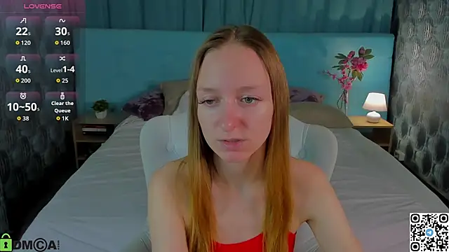 Mia E1fie online show from 10-10-25, 09:08