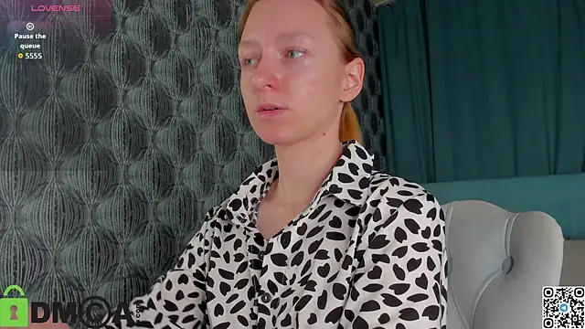 Mia E1fie online show from 11-06-25, 09:32