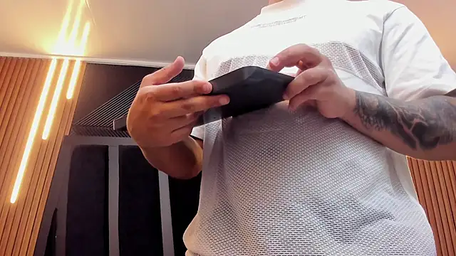 marco garciia  online show from 10-01-25, 11:11