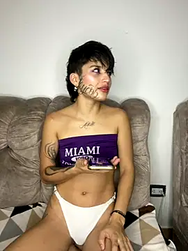 DayanaDG online show from 10-19-25, 11:05