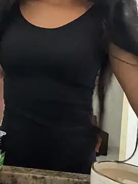 Snapshot of fannymendes chatting on 10-02-25, 12:56 fannymendes online show from 10-02-25, 12:56