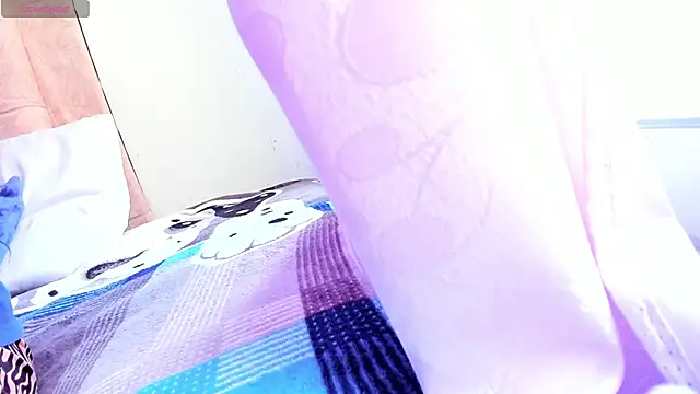 Snapshot of kendra_smiitch chatting on 09-15-25, 05:13 kendra smiitch online show from 09-15-25, 05:13