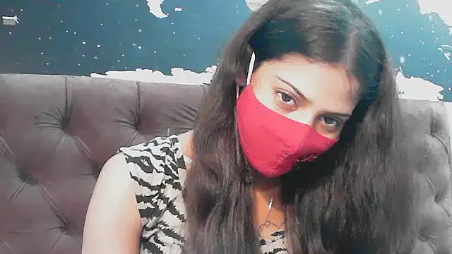 Snapshot of elize__ chatting on 10-29-25, 01:02 elize online show from 10-29-25, 01:02