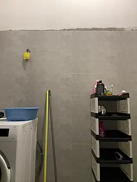 Snapshot of Handydila chatting on 09-28-25, 10:26 Handydila online show from 09-28-25, 10:26