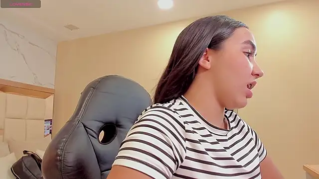 julieta rosee online show from 10-07-25, 10:07