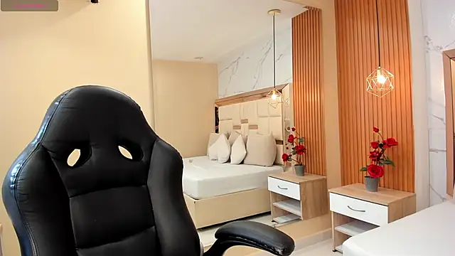 julieta rosee online show from 11-28-25, 10:23