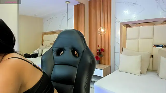 julieta rosee online show from 12-16-25, 09:53