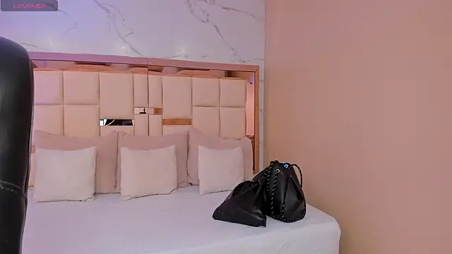 julieta rosee online show from 04-08-26, 09:37