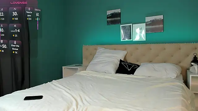 KiraSun online show from 09-16-25, 12:17