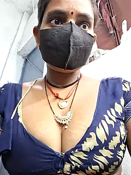 RAYI Queen 3 online show from 11-27-25, 02:52