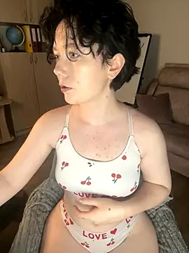 RinaShy online show from 11-17-25, 05:02