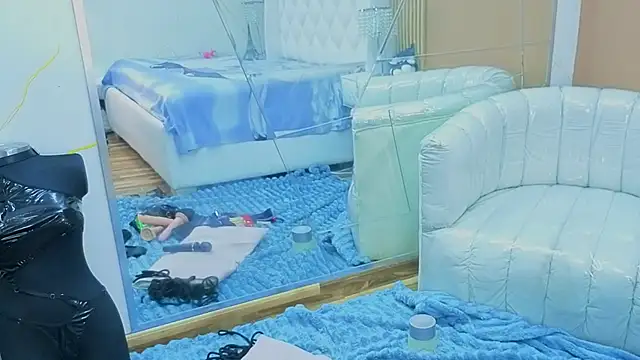 Snapshot of EimmyAdams chatting on 11-03-25, 09:05 EimmyAdams online show from 11-03-25, 09:05