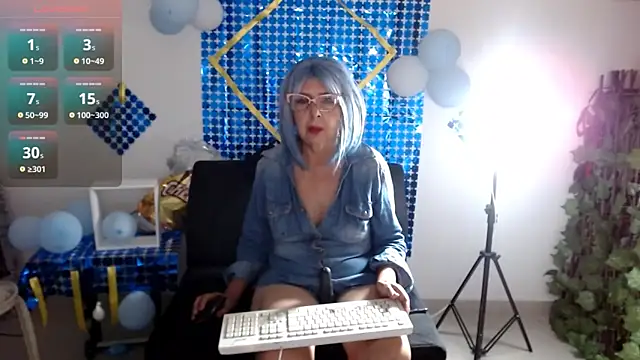 ruth blue21 online show from 10-05-25, 04:00