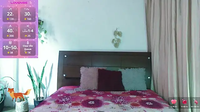 Snapshot of Ant_53 chatting on 10-08-25, 03:42 Ant 53 online show from 10-08-25, 03:42