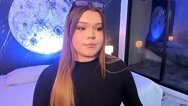 Snapshot of Maxxxine1 chatting on 10-09-25, 06:33 Maxxxine1 online show from 10-09-25, 06:33