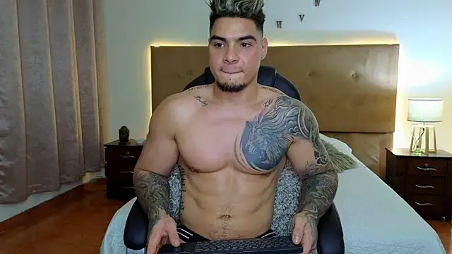 Steven Velez online show from 10-04-25, 02:31