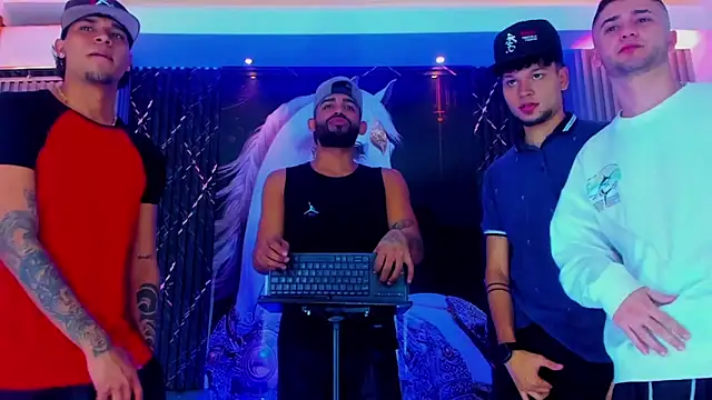 Snapshot of Dominic_Max_ chatting on 09-13-25, 04:34 Dominic Max online show from 09-13-25, 04:34