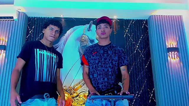 Snapshot of Dominic_Max_ chatting on 09-22-25, 03:52 Dominic Max online show from 09-22-25, 03:52