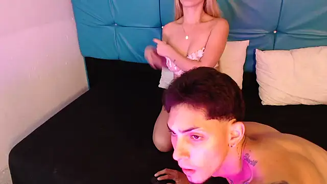 Bunny Petit online show from 12-15-25, 08:35