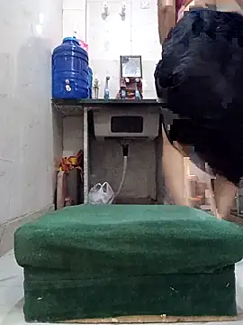 Snapshot of kajal_01raj chatting on 11-21-25, 07:45 kajal 01raj online show from 11-21-25, 07:45