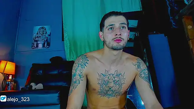 alejo  323   online show from 10-24-25, 02:08