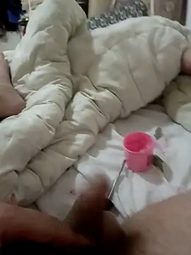 qwenqq online show from 10-25-25, 10:26