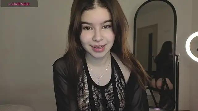 Snapshot of sladkoezzzka chatting on 09-15-25, 04:40 sladkoezzzka online show from 09-15-25, 04:40