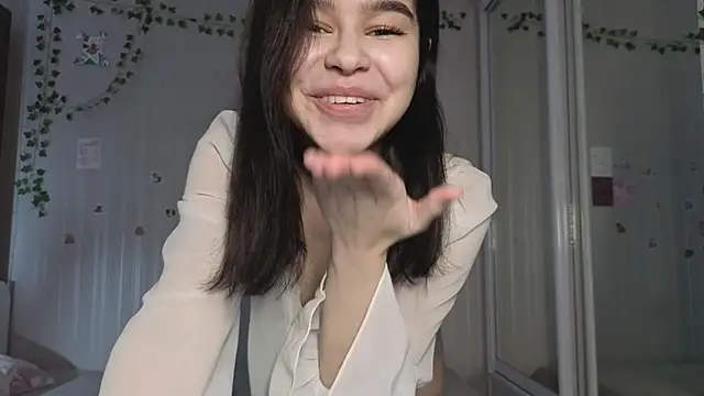 Snapshot of sladkoezzzka chatting on 10-27-25, 06:23 sladkoezzzka online show from 10-27-25, 06:23