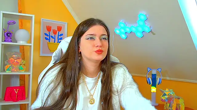 JessicaJewells online show from 04-21-26, 06:20