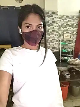 priya 26 online show from 11-15-25, 07:05