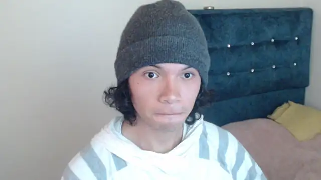 Xoxo Smiles online show from 09-15-25, 08:31