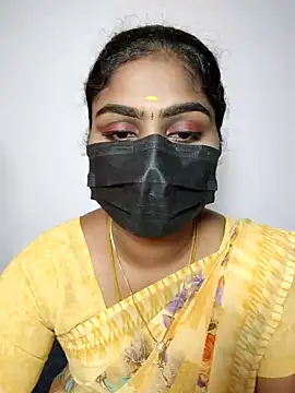 Snapshot of Tamil_Princess12 chatting on 10-02-25, 06:04 Tamil Princess12 online show from 10-02-25, 06:04