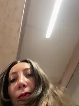 HellaryTourent online show from 02-17-26, 06:25