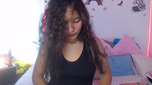 mia blue01 online show from 09-28-25, 04:23