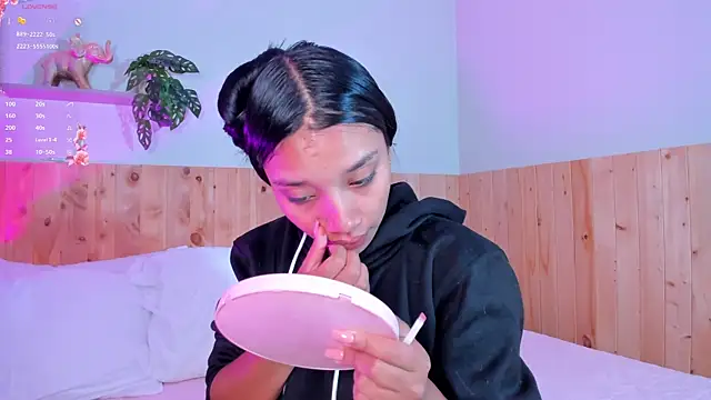 MissPocahontass online show from 10-10-25, 11:42