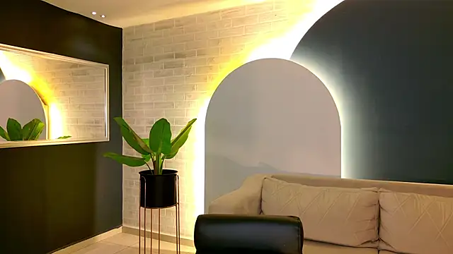 AgathaKondo  online show from 11-05-25, 07:14