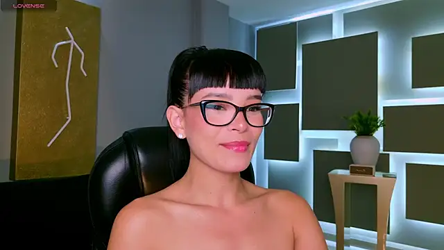 Snapshot of AgathaKondo_ chatting on 01-14-26, 07:52 AgathaKondo online show from 01-14-26, 07:52