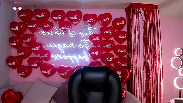 Snapshot of AgathaKondo_ chatting on 02-15-26, 06:26 AgathaKondo online show from 02-15-26, 06:26