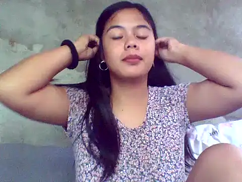 Snapshot of sweet_heaven00 chatting on 10-23-25, 05:18 sweet heaven00 online show from 10-23-25, 05:18