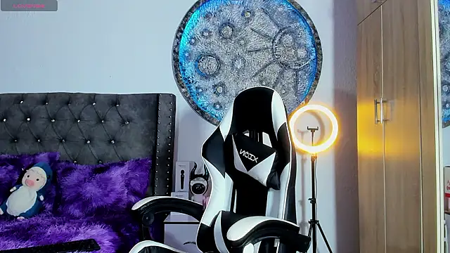 Snapshot of Katherine_Rose chatting on 02-15-26, 10:06 Katherine Rose online show from 02-15-26, 10:06