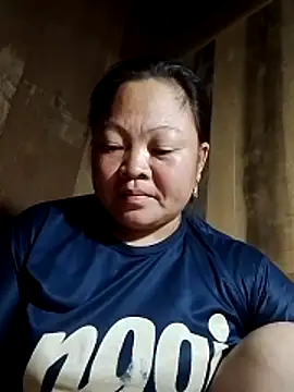 Snapshot of MaySweetb chatting on 10-31-25, 12:06 MaySweetb online show from 10-31-25, 12:06