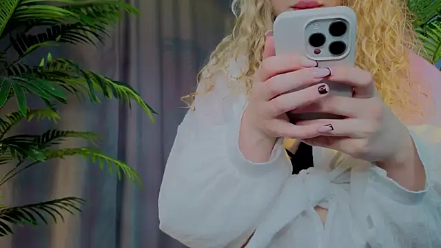 emilyshepar d online show from 11-19-25, 02:22