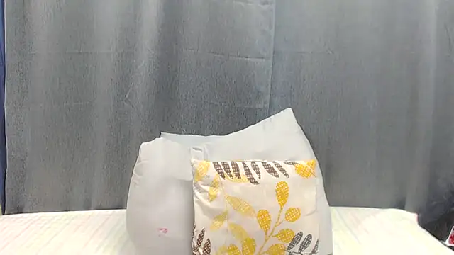 Snapshot of HornyEbony4u chatting on 10-29-25, 03:20 HornyEbony4u online show from 10-29-25, 03:20