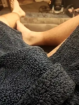 hubbyfun19 online show from 10-25-25, 04:20