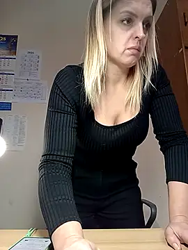 Ami Foxy online show from 11-14-25, 11:42