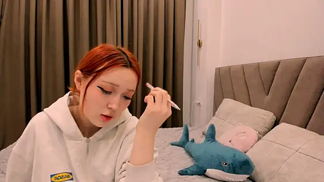 yuna loon online show from 12-19-25, 03:08